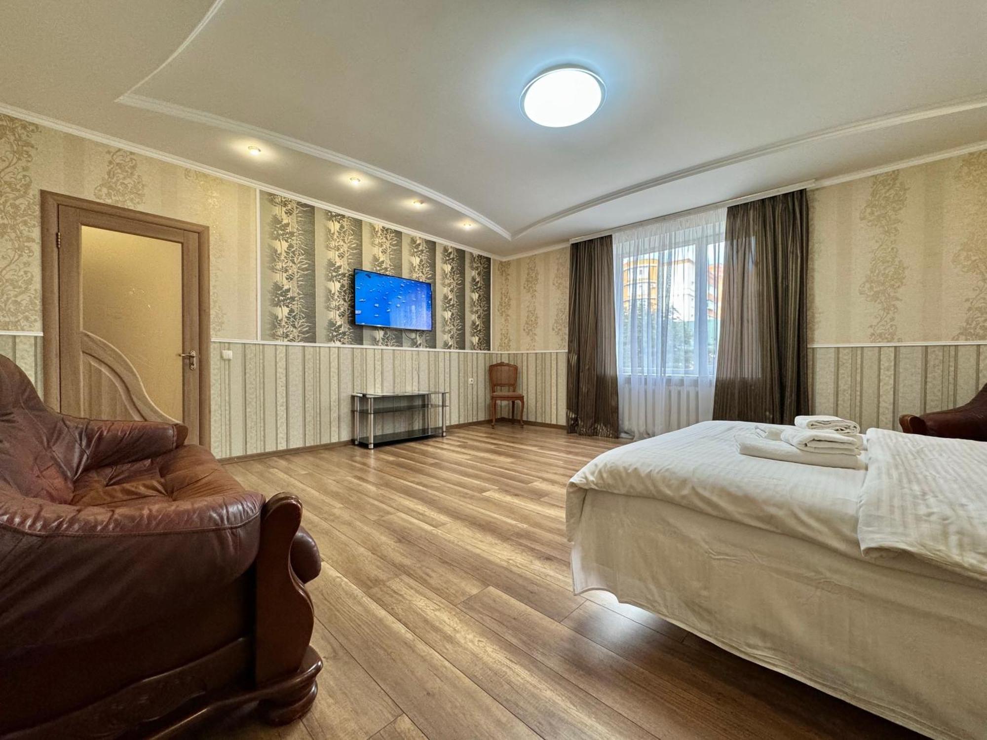 Apartpoltava 100 Квадратних Метрів Затишку В Серці Полтави, Корпусний Парк, Банківський Чек Exterior foto
